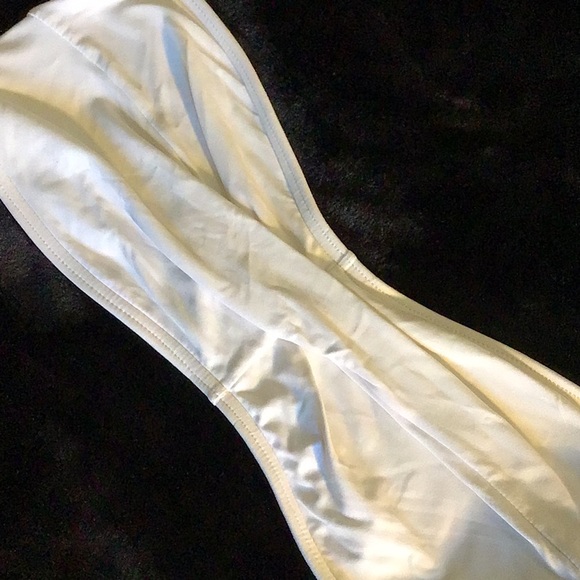 Vince Camuto White Bandeau Swim Top - Picture 3 of 9